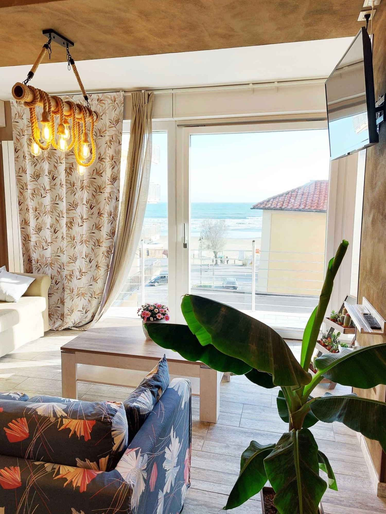 Sweet Home & Wellness Affittacamere Nettuno Buitenkant foto